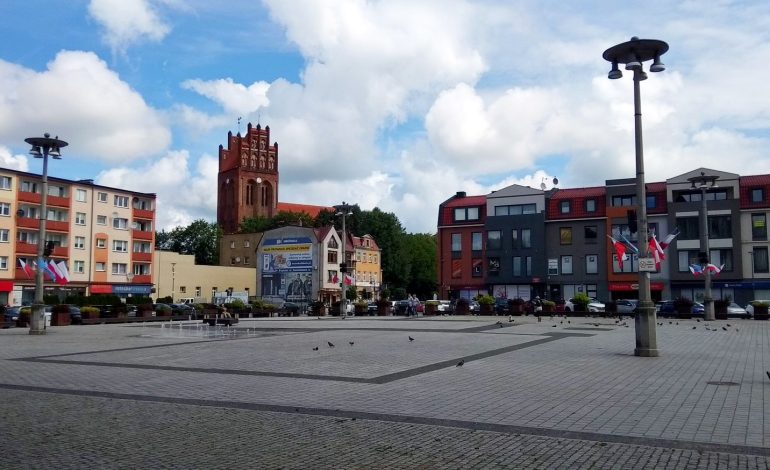 Seniorzy będą tańczyć na placu Pokoju w każdy poniedziałek