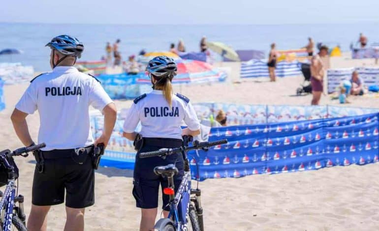  Trwa ostatni weekend wakacji. Policjanci apelują o rozwagę podczas wypoczynku nad wodą