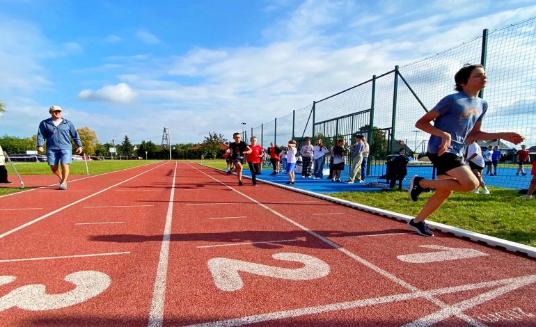 Jesienny Mityng Lekkoatletyczny w Nowej Wsi Lęborskiej [ZDJĘCIA]