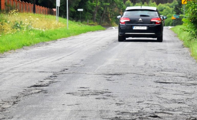 Przebudują pół kilometra powiatowej drogi do Chocielewka